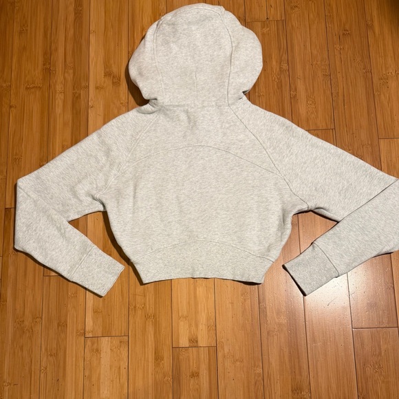 Lululemon Scuba Full-Zip Cropped Hoodie Heathered Core Ultra Light Grey Size 6 - Picture 5 of 16